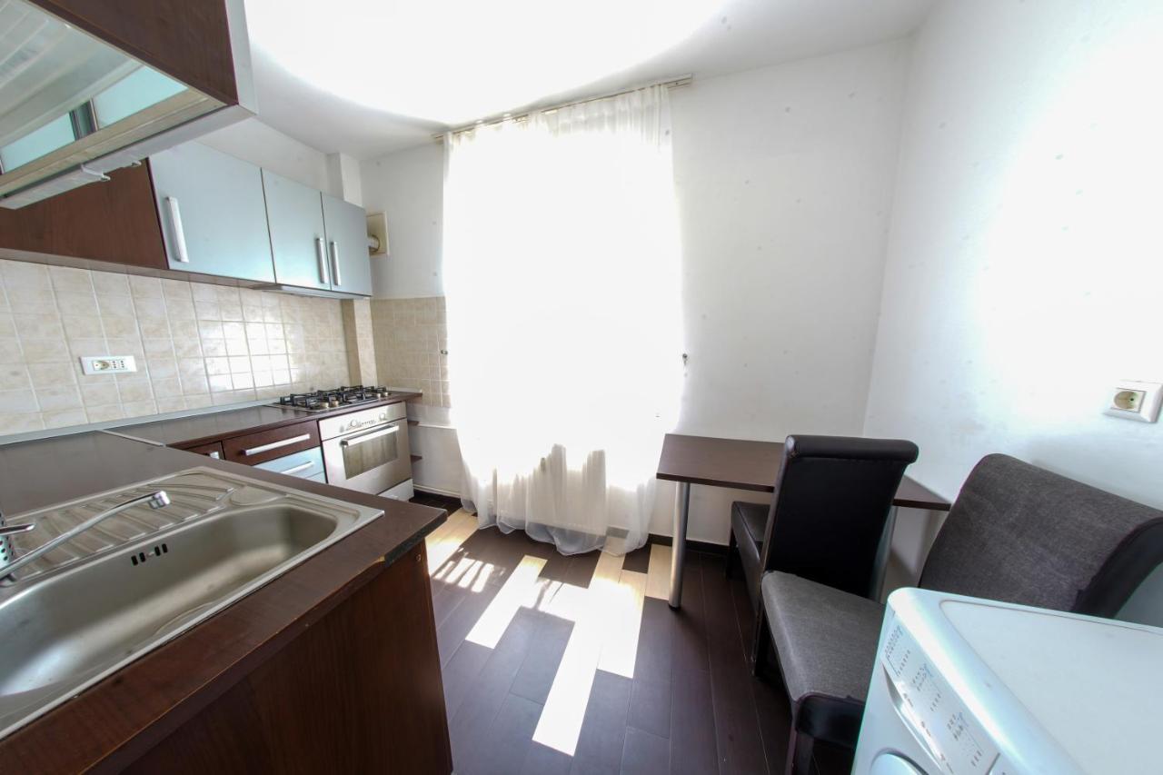Apartment Sun Plaza Studio With Self Check In And Wifi